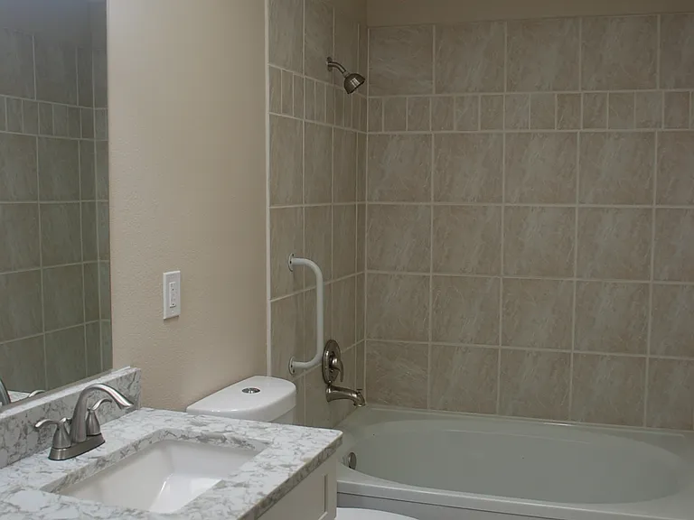 659 Reeves Pl SW — Photo 9
