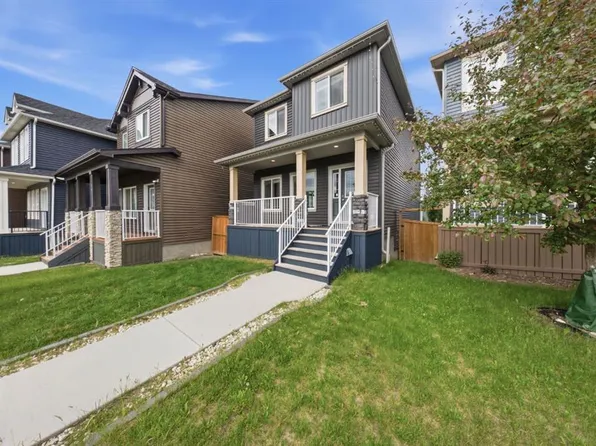 30 SW Evanscrest Hts NW, Calgary, AB T3P 0S3