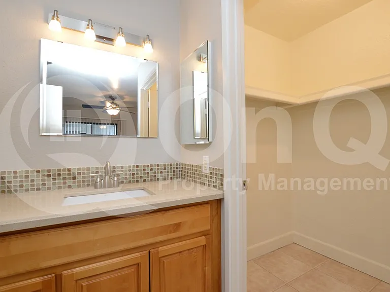 850 S River Dr #1044 — Photo 15