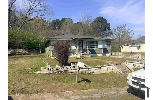 406 2nd Ave Photo 1