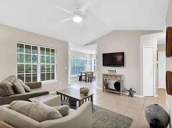 1655 The Greens Way, Jacksonville Beach, FL