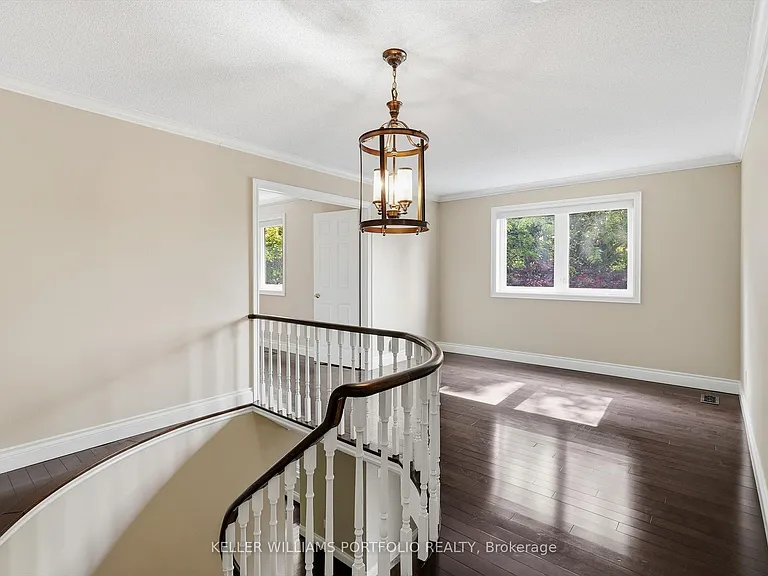 287 Royal Albert Ct — Photo 24