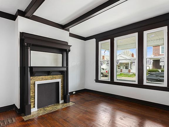 2nd image of 158 N Sugar St