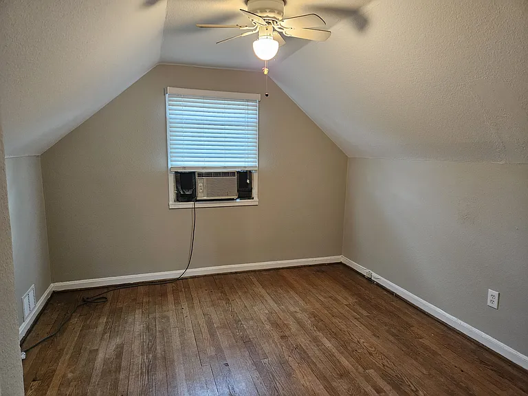11105 Stillwater Ave — Photo 11