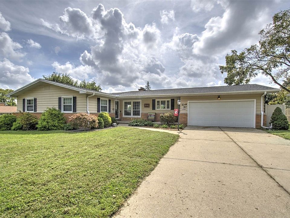 1st image of 25 Allen Bend Dr