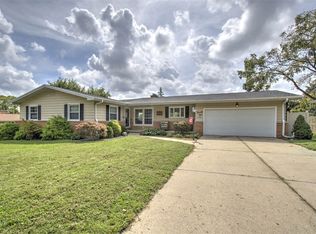 25 Allen Bend Dr, Decatur, IL 62521
