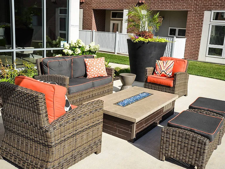 Poolside Firepit Lounge