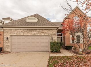 2362 Lexington Cir S, Canton, MI 48188