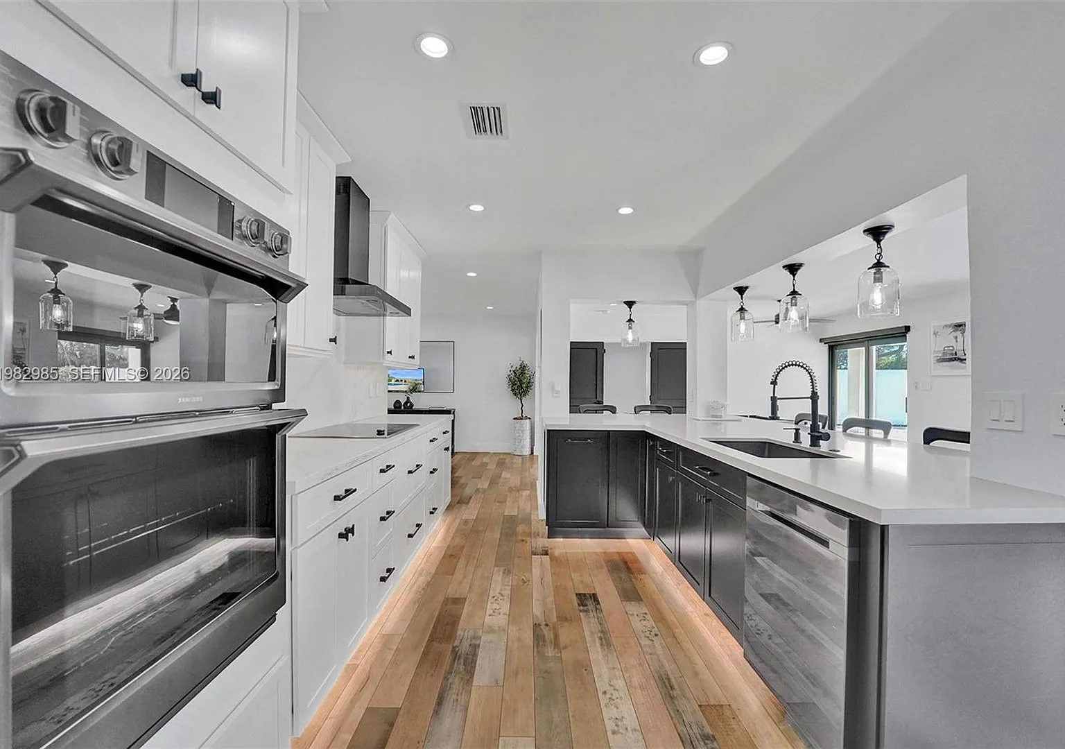 915 NW 7th Street, Dania Beach, FL 33004 — Photo 2