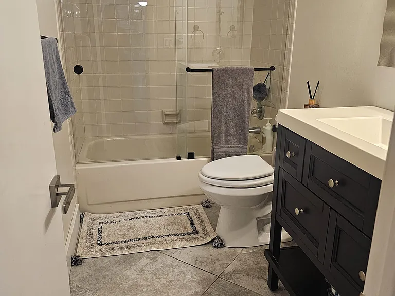 301 SE 3rd St #107 — Photo 5