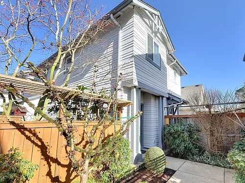 1671 Riley Ln Photo 1