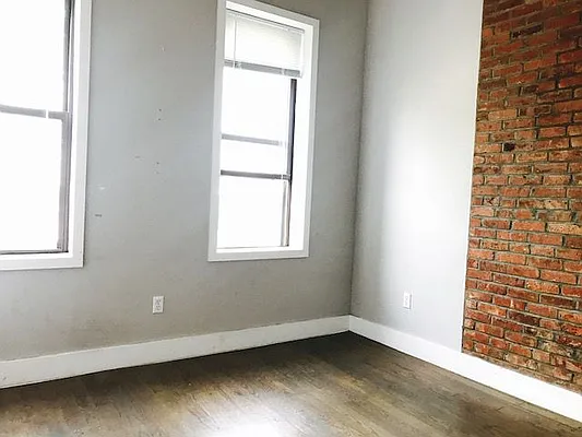 Rented by null | media 15