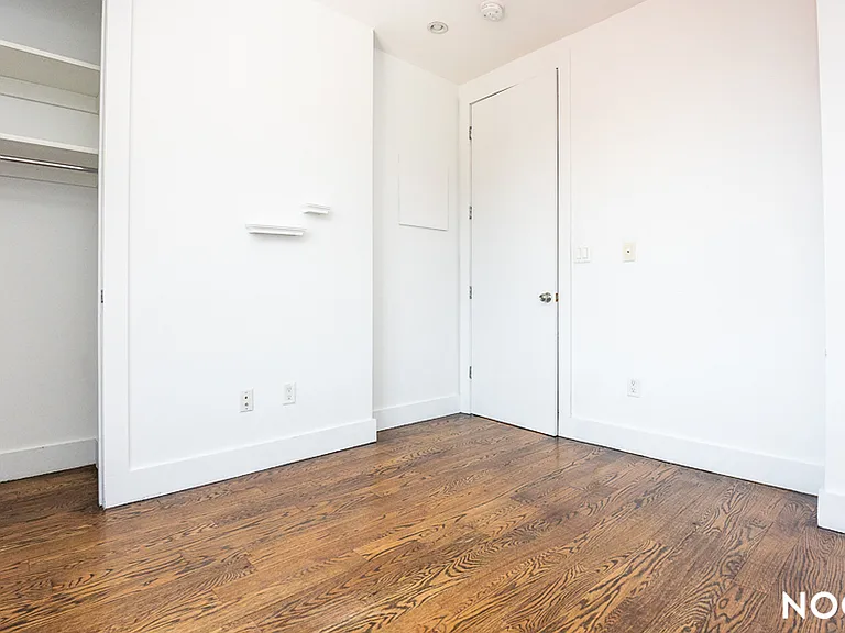 112 Manhattan Ave #5B — Photo 5