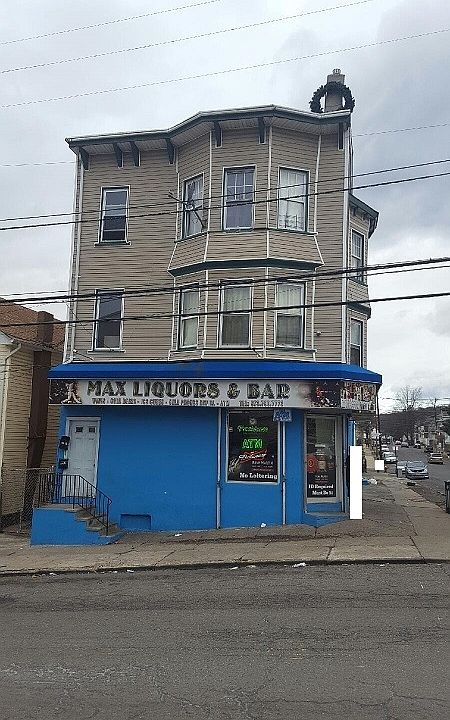 2nd image of 77 N 7th St
