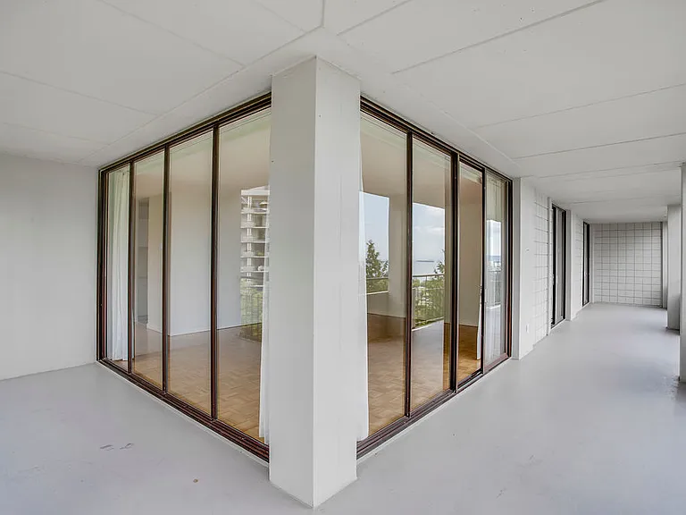 935 Marine Dr — Photo 15