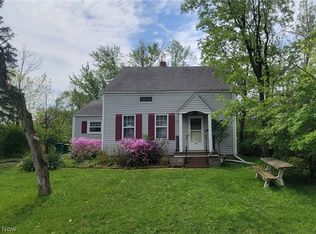 23025 Kirkland Dr, Bedford, OH 44146