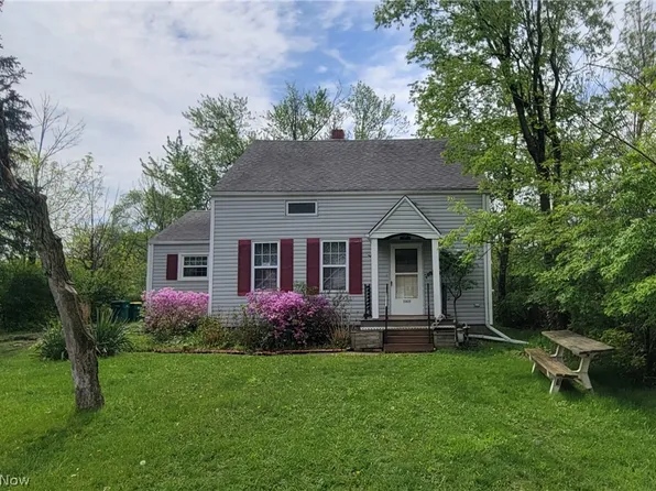 23025 Kirkland Dr, Bedford, OH 44146