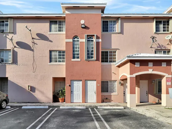 12015 SW 14th St APT 312-C, Miami, FL 33184