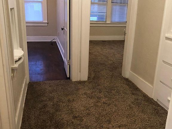 Hall in between bedrooms