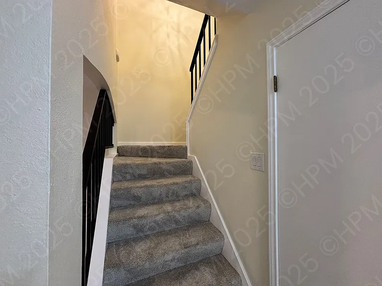 5868 Royal Rdg — Photo 12