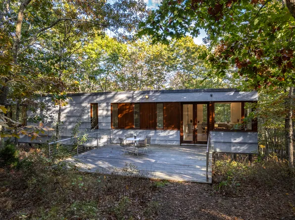 988 Noyac Path, Water Mill, NY 11976