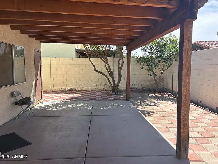 105 N Warren St — Photo 14