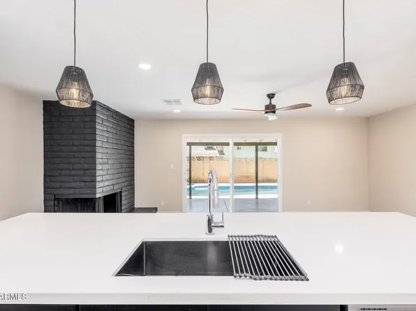 4201 W LUKE Avenue, Phoenix, AZ 85019