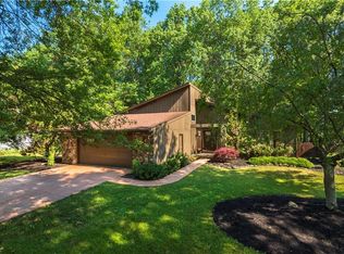27688 Bryandale Dr, Westlake, OH 44145