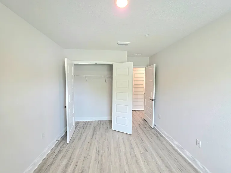 8742 Meadow Flower Ln — Photo 10