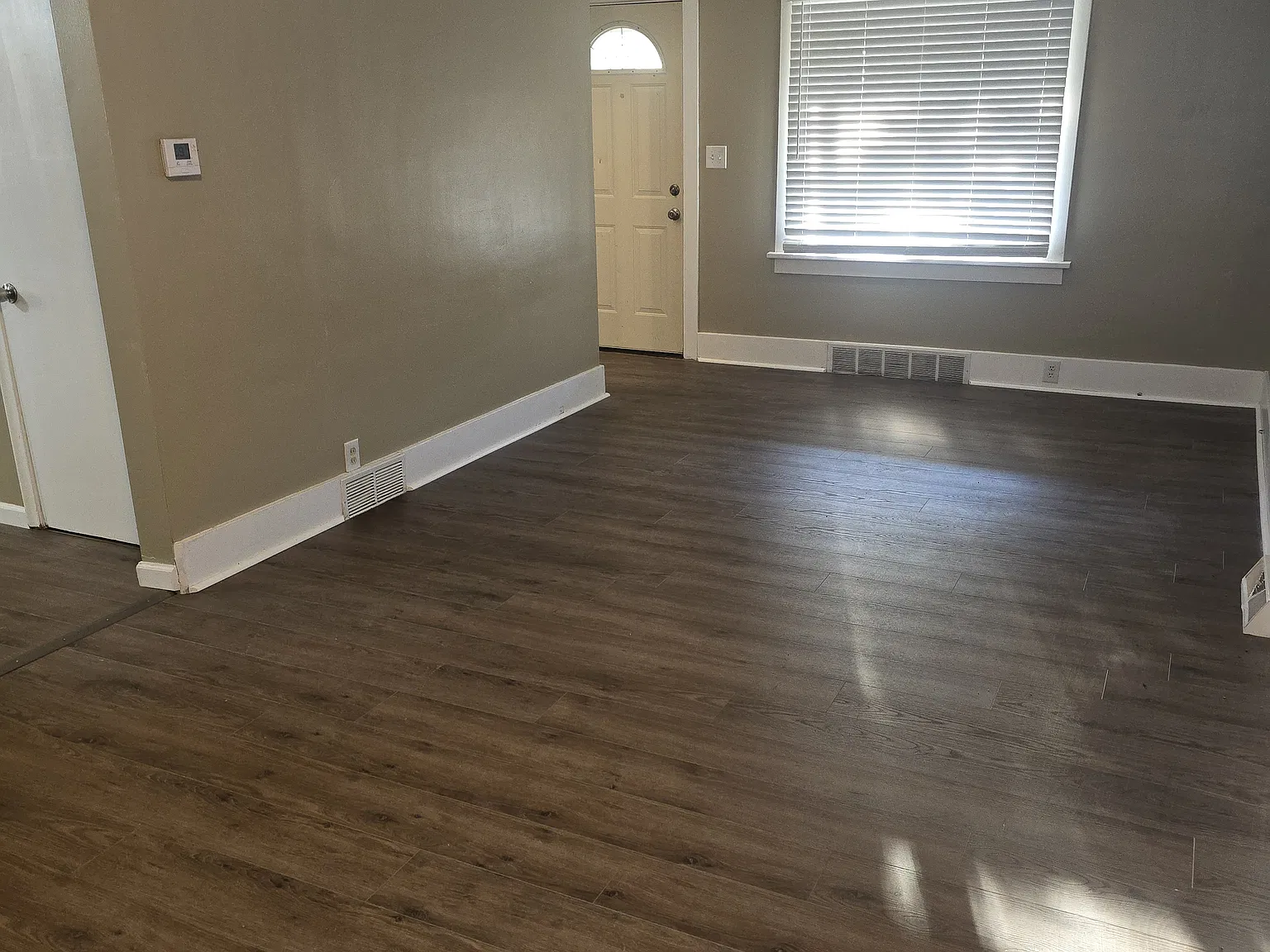 4 bed, 1600 sqft, $1,950 — Photo 3