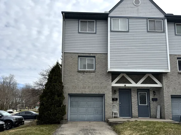 589 Beechwood Dr #49, Waterloo, ON N2T 2K9