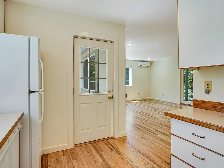 1767 Church St SE — Photo 3