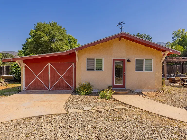 12239 Sisar Rd — Photo 18