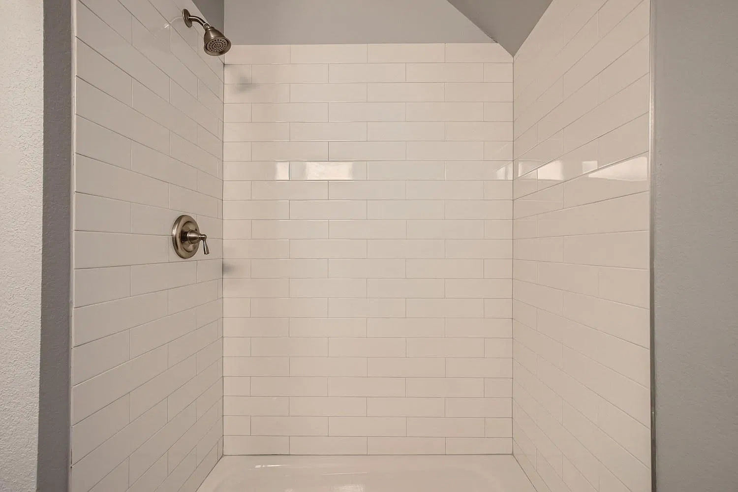 Studio, 649 sqft, $1,750 — Photo 2