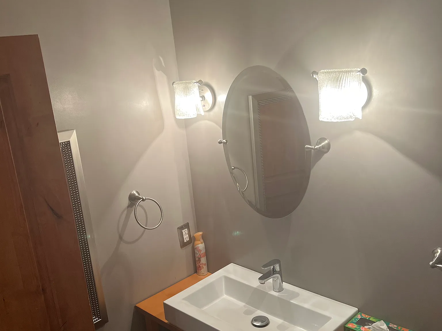 4 bed, 2.5 bath, 2208 sqft, $5,000 — Photo 3