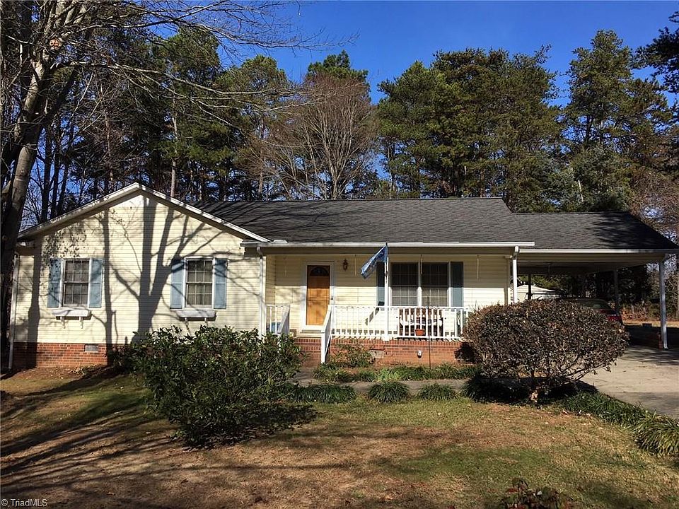 1st image of 2939 Pine Ridge Rd