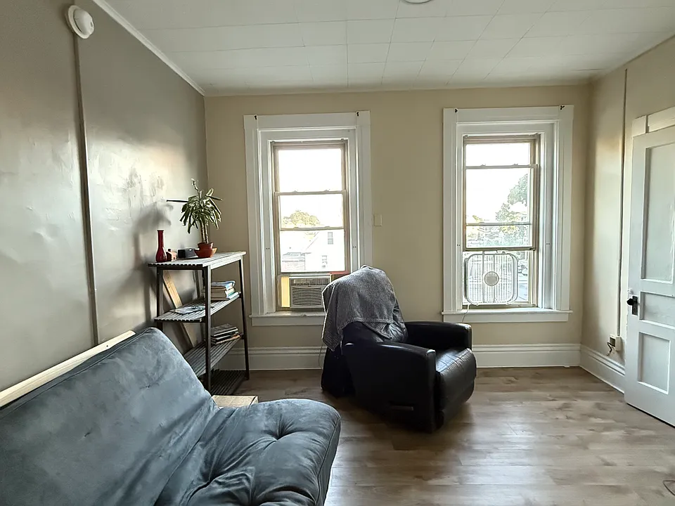 53 S Main St #0