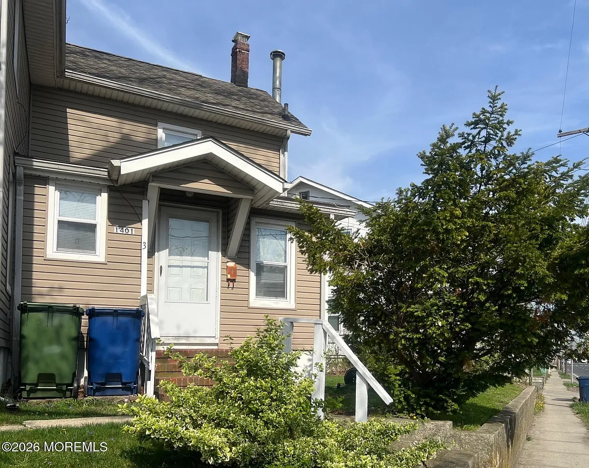Building Photo - 1401 9th Ave #3
