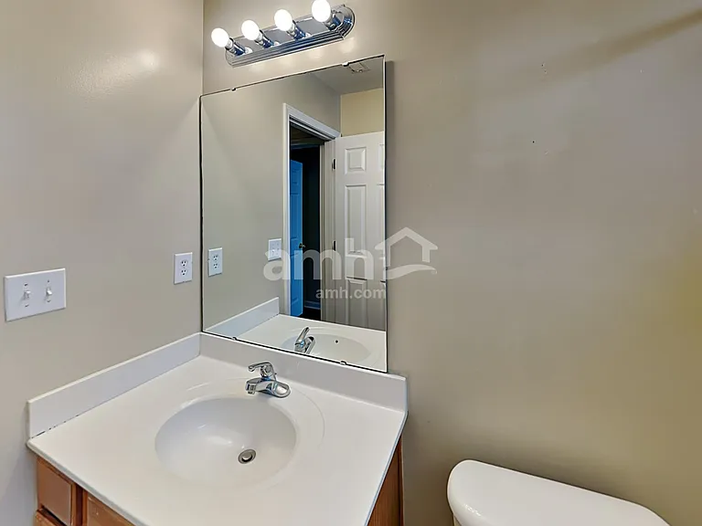 5103 Abercromby St — Photo 16