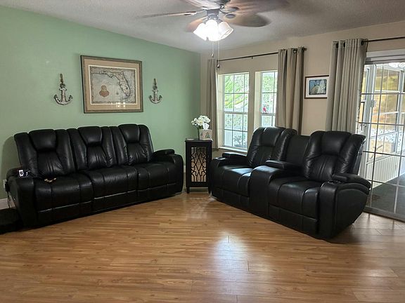 3rd image of 19425 Charleston Cir #165