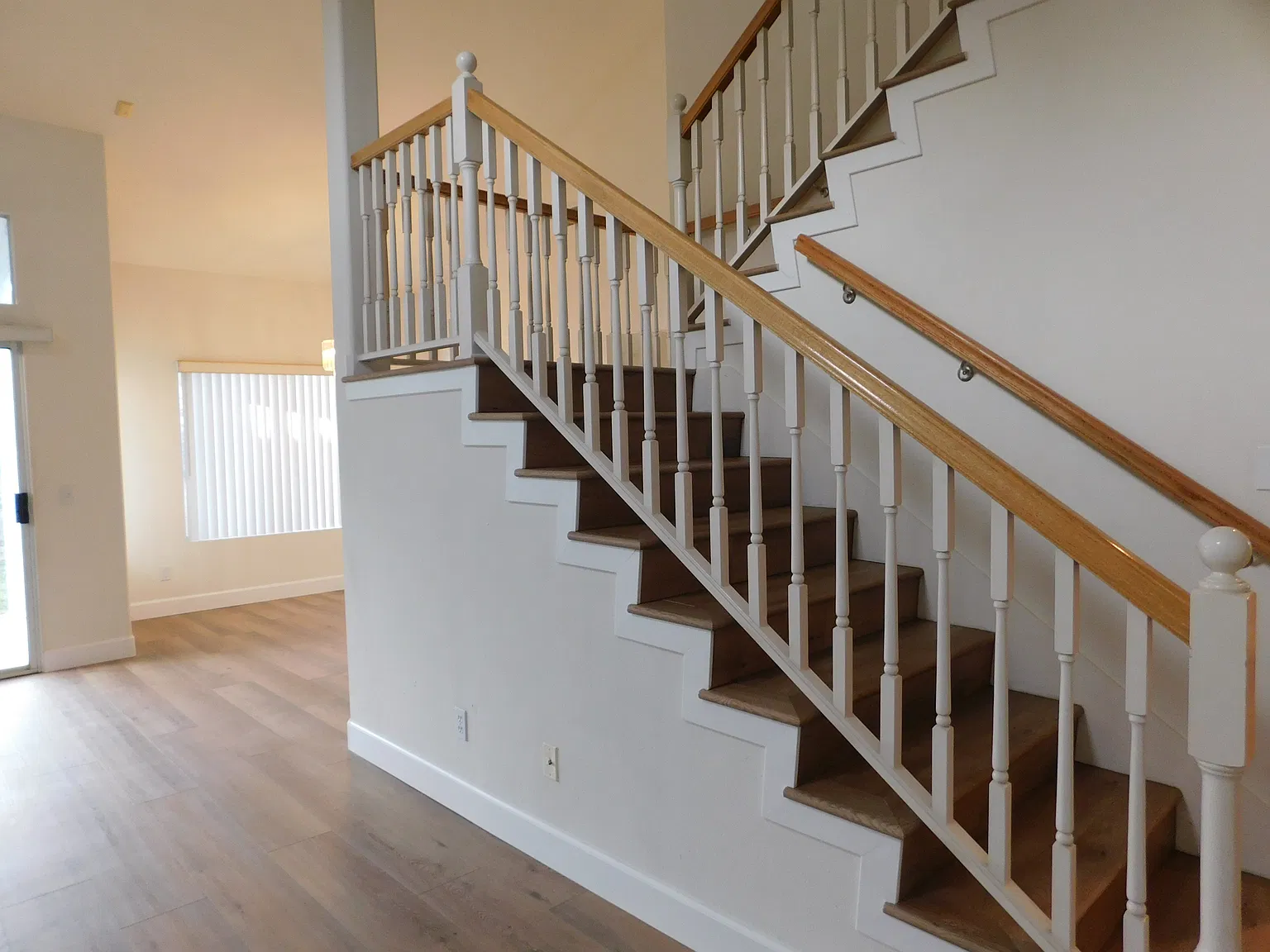 3 bed, 2.5 bath, 1986 sqft, $4,600 — Photo 4
