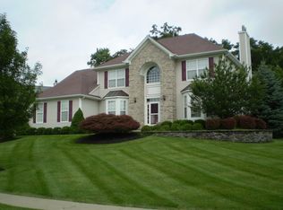 36 Saunders Ln, Hackettstown, NJ 07840