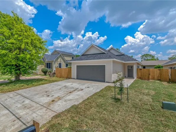 805 Hall St, Bryan, TX 77803