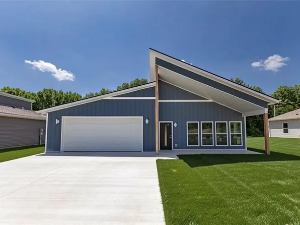 1503 Ashton Way, Pittsburg, KS 66762