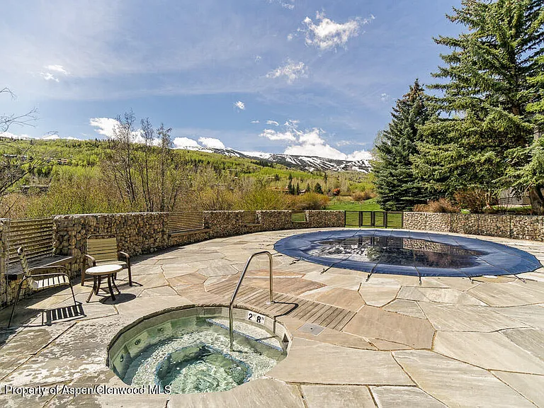 4000 Brush Creek Rd #9 — Photo 15