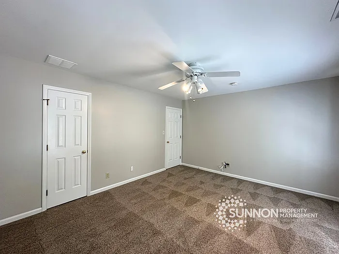9300 Harris Glen Dr — Photo 29