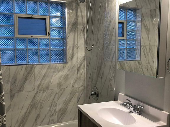 5th image of 500 N 3rd Ave #1