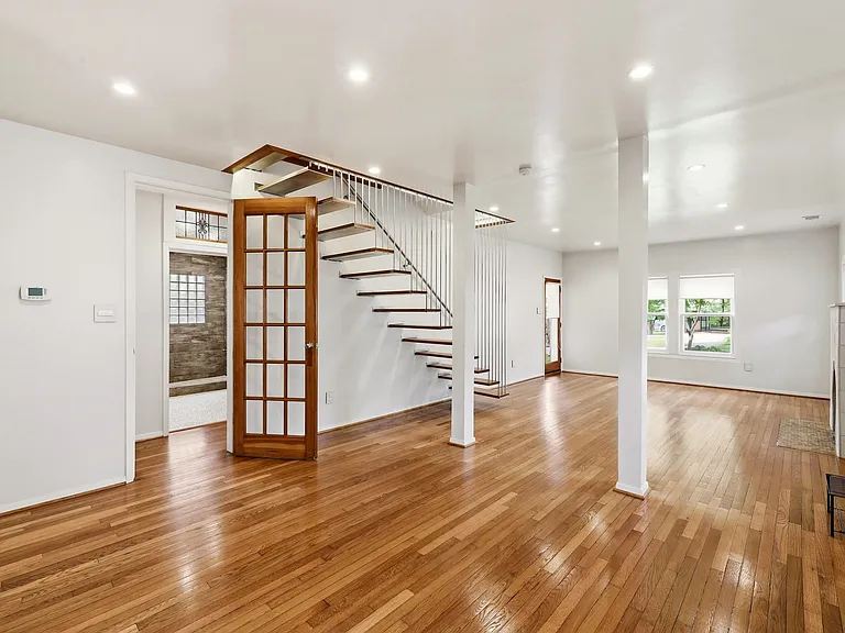 825 Thomasson Dr — Photo 9