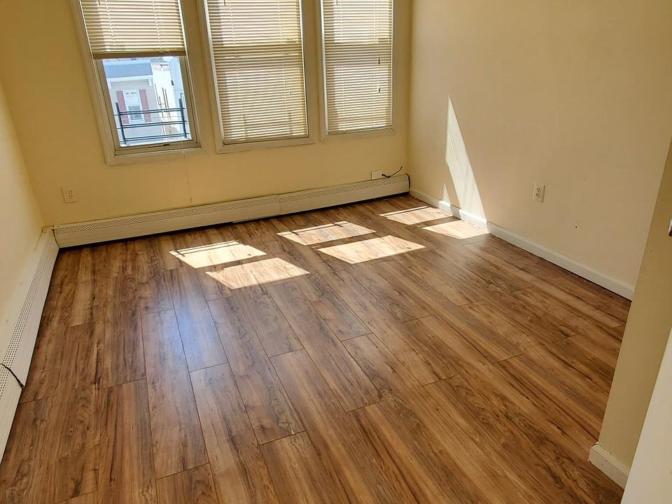 2nd image of 168 Seaview Ave APT 5