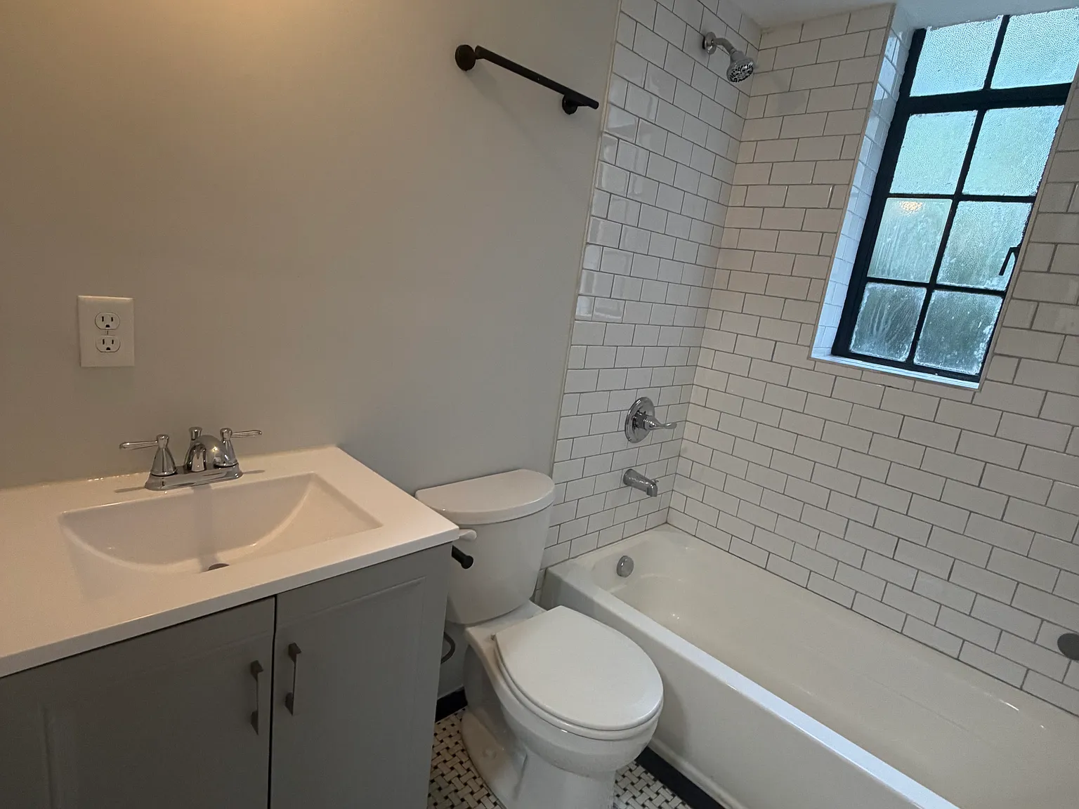 700 Chalfonte Pl — Photo 3